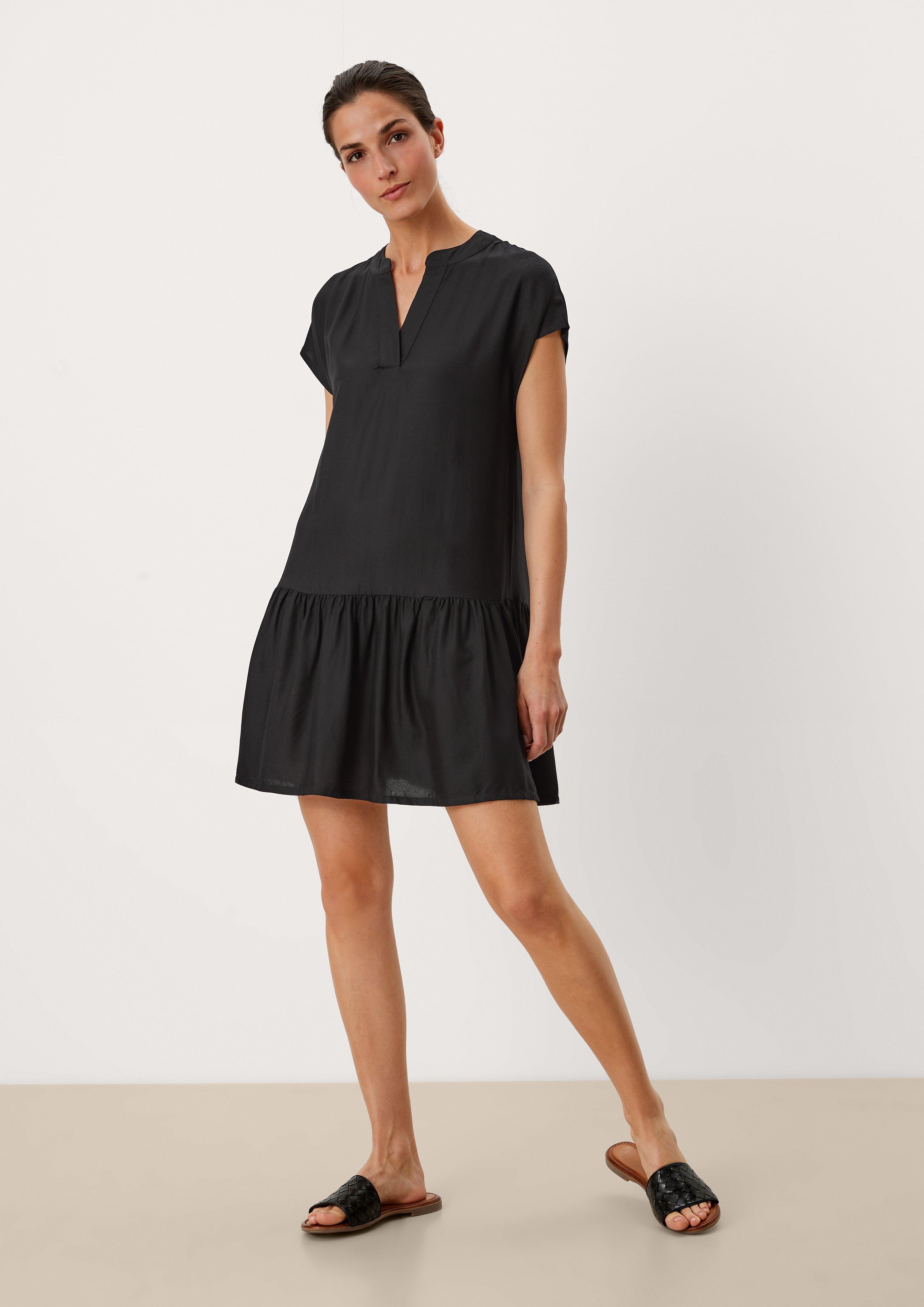 Volantkleid aus Viskose  532.899.270.62153-9999