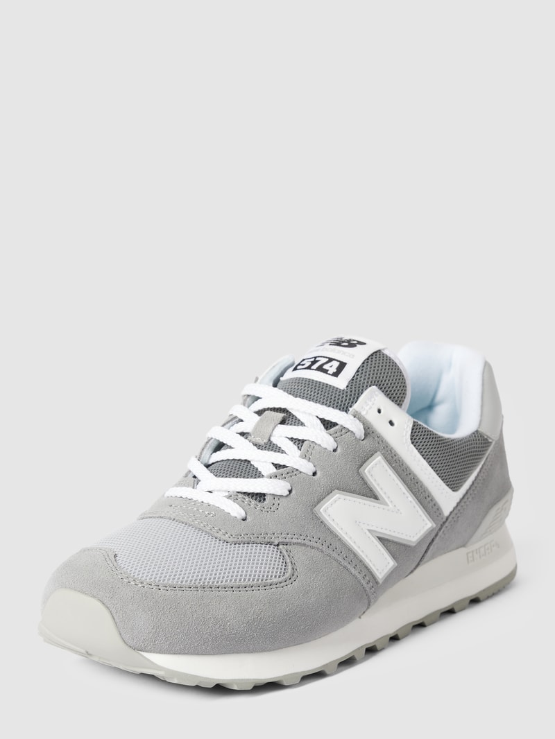 Sneaker mit Kontrastbesatz in hellgrau