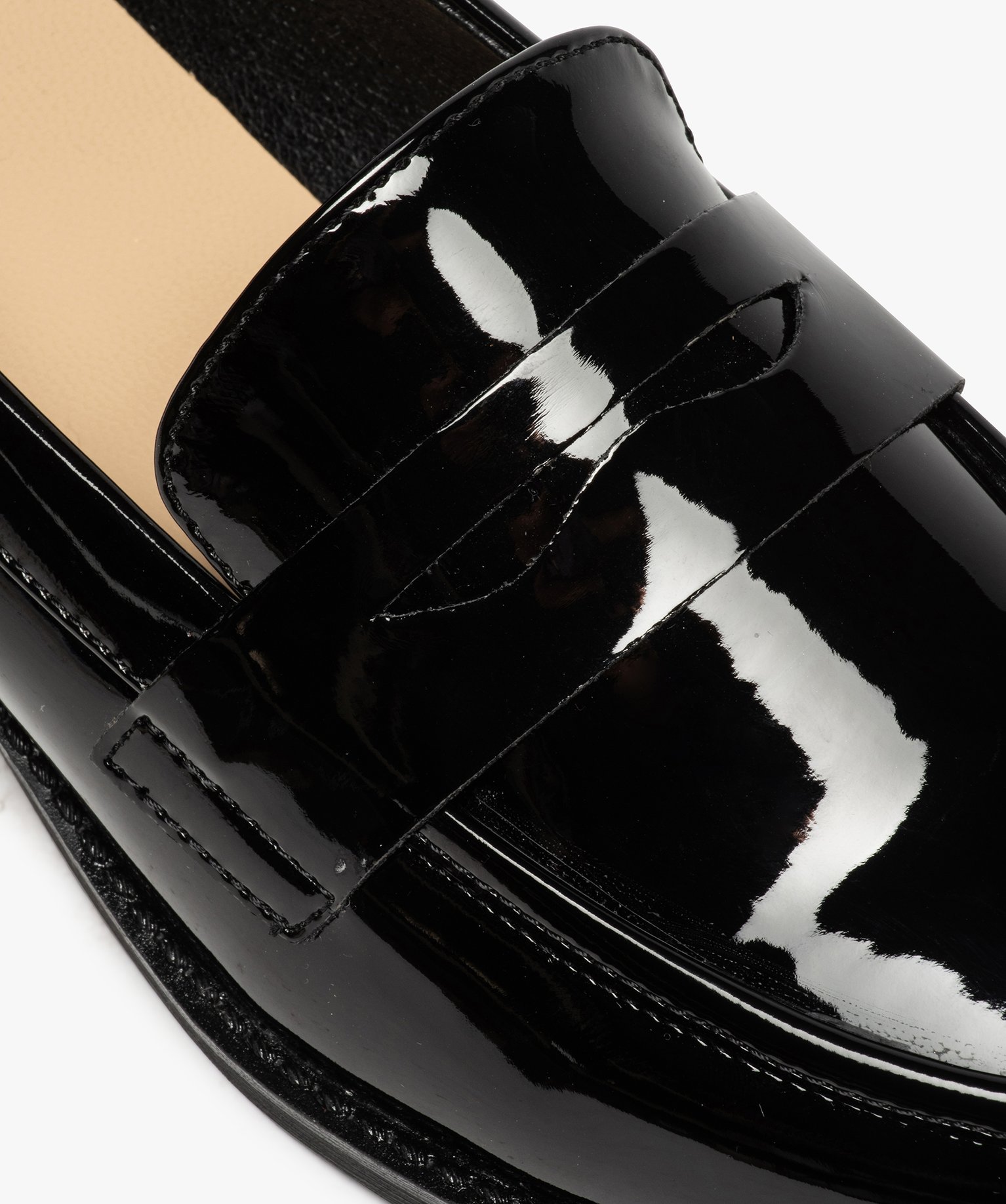 Mocassins femme à talon plat vernis forme classique noir | GEMO