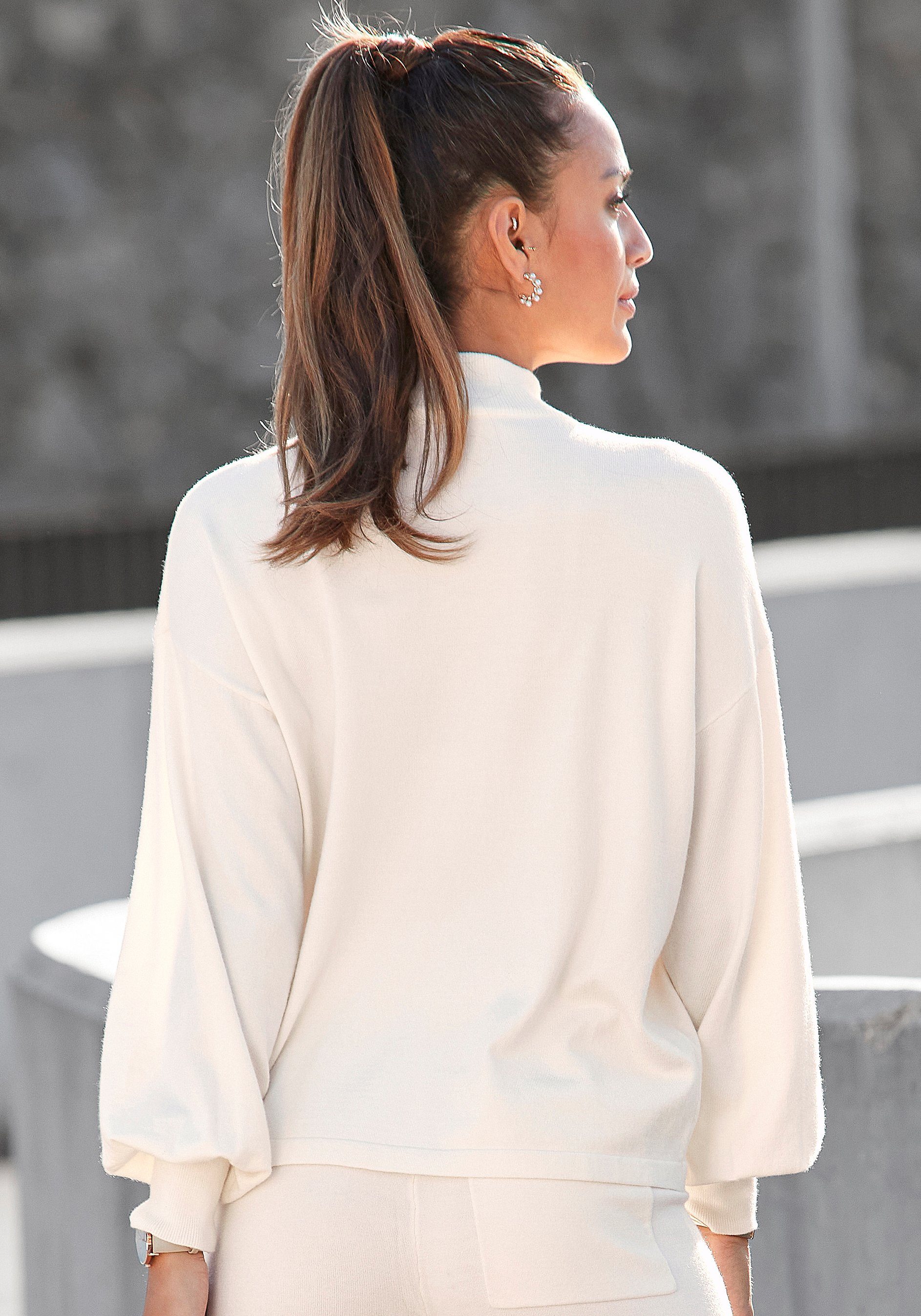 LASCANA Strickpullover mit kleinem Stehkragen