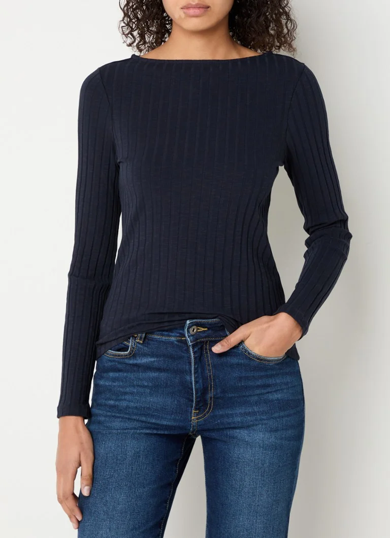 OPUS Sovke top with ribbed structure