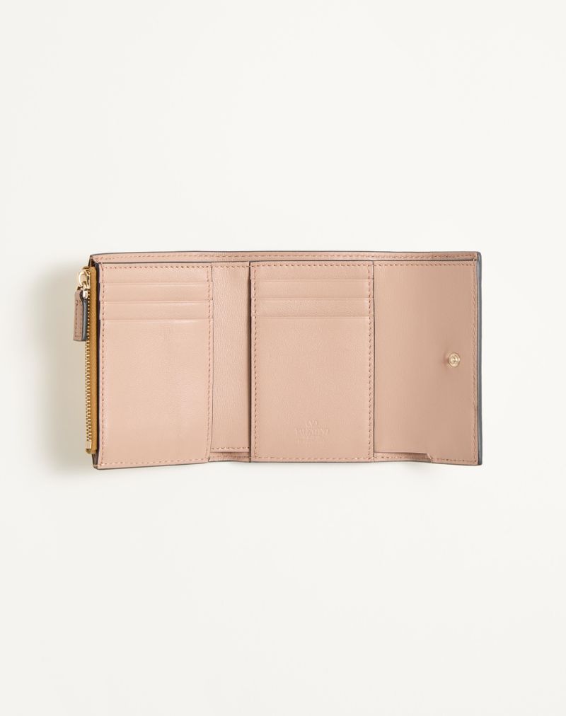 Rockstud Trifold-pung i lamineret Granato-kalveskind