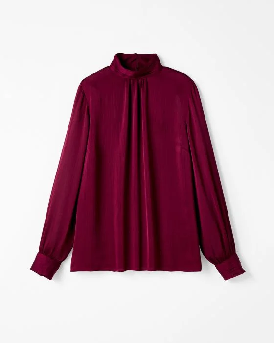 Blouse col montant satinée