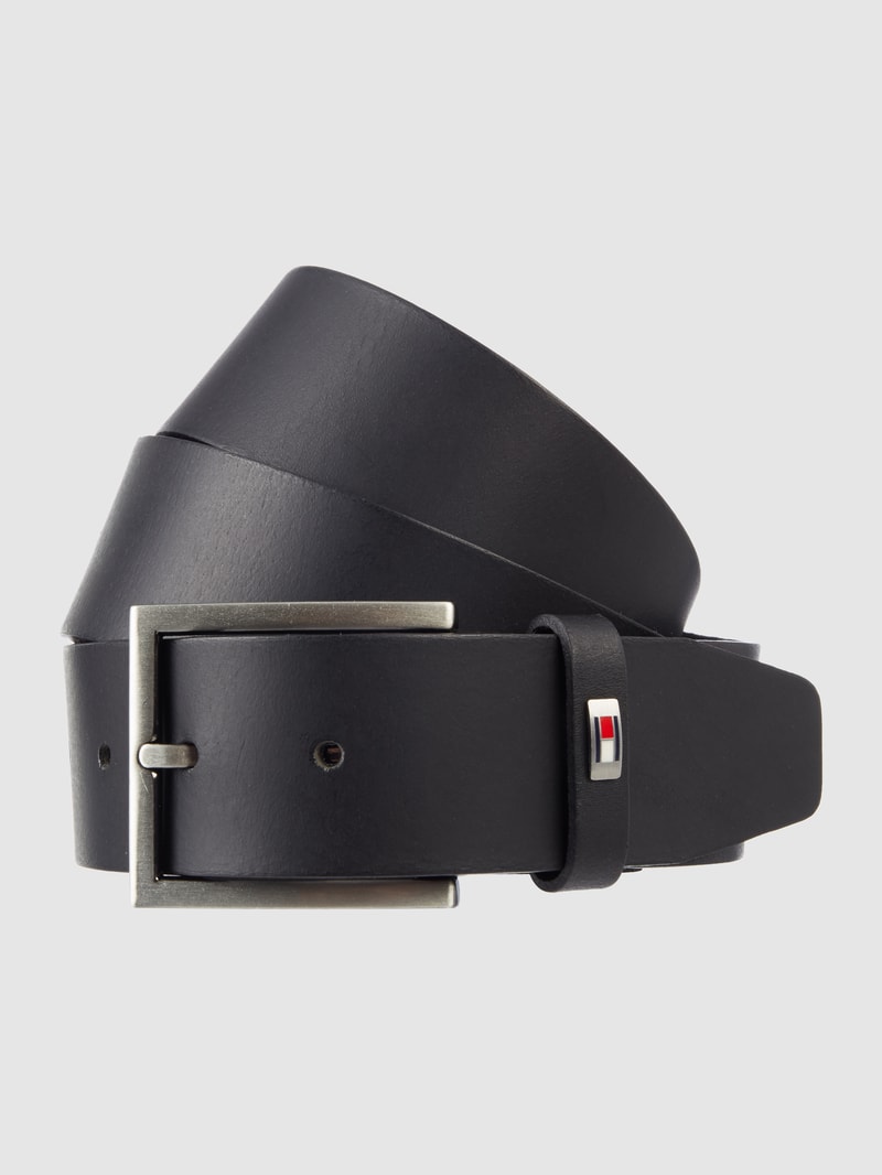 Gürtel aus Leder in schwarz