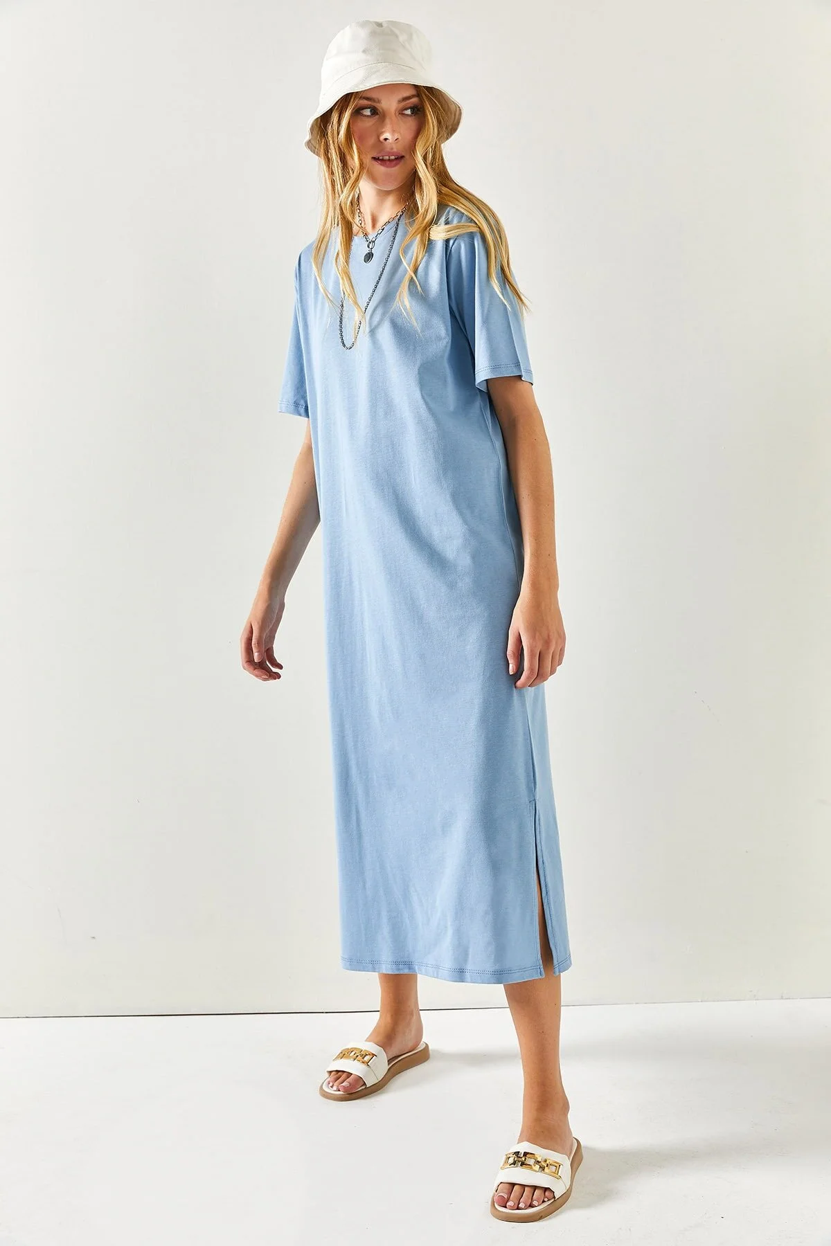 Olalook  Übergroßes Baumwollkleid mit seitlichem Schlitz in Indigo für Damen ELB-19001880