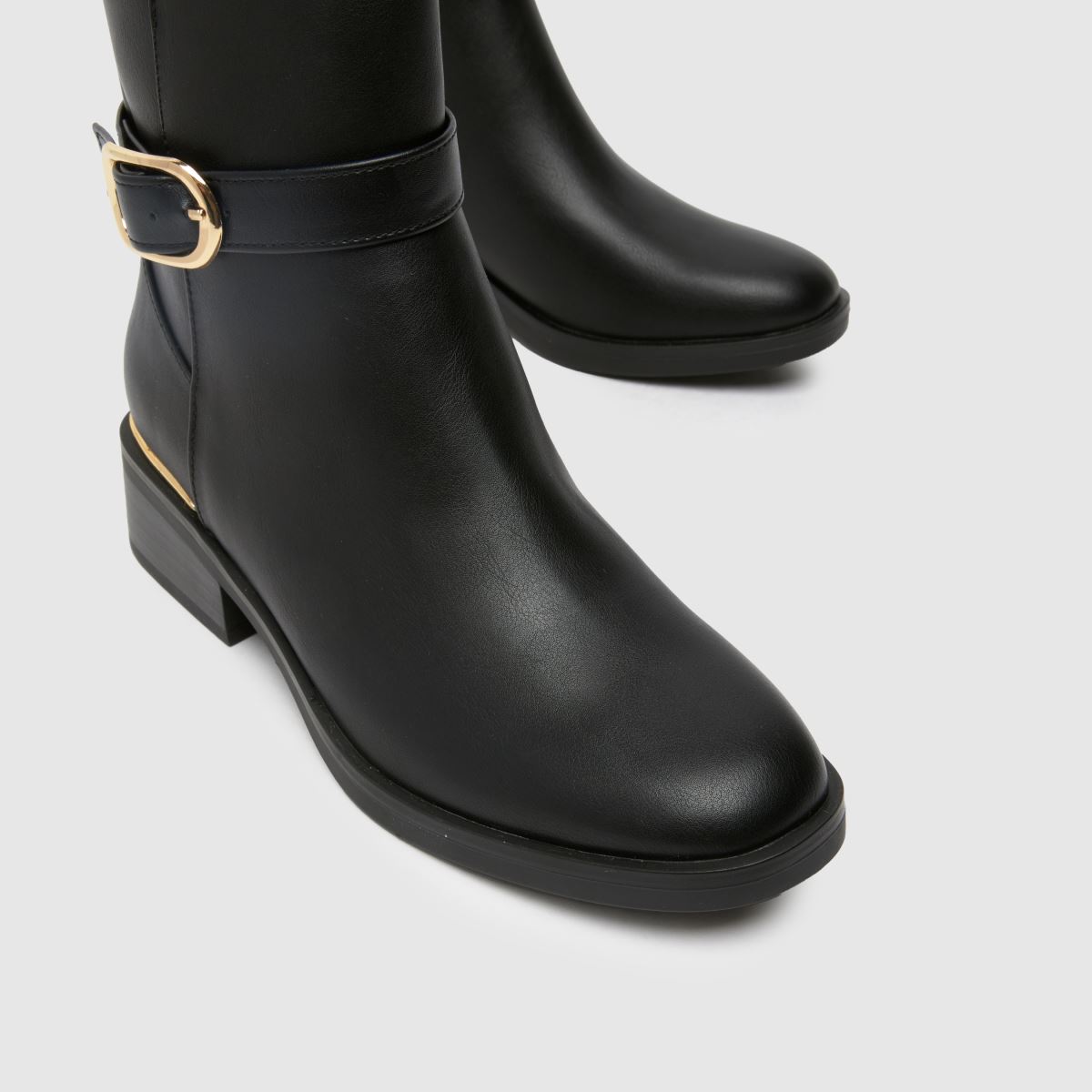 Schuh – Ciara – Svarta stövlar med spänne