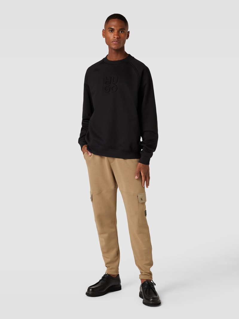 Sweatshirt mit Label-Stitching Modell 'Dumbkin' in schwarz