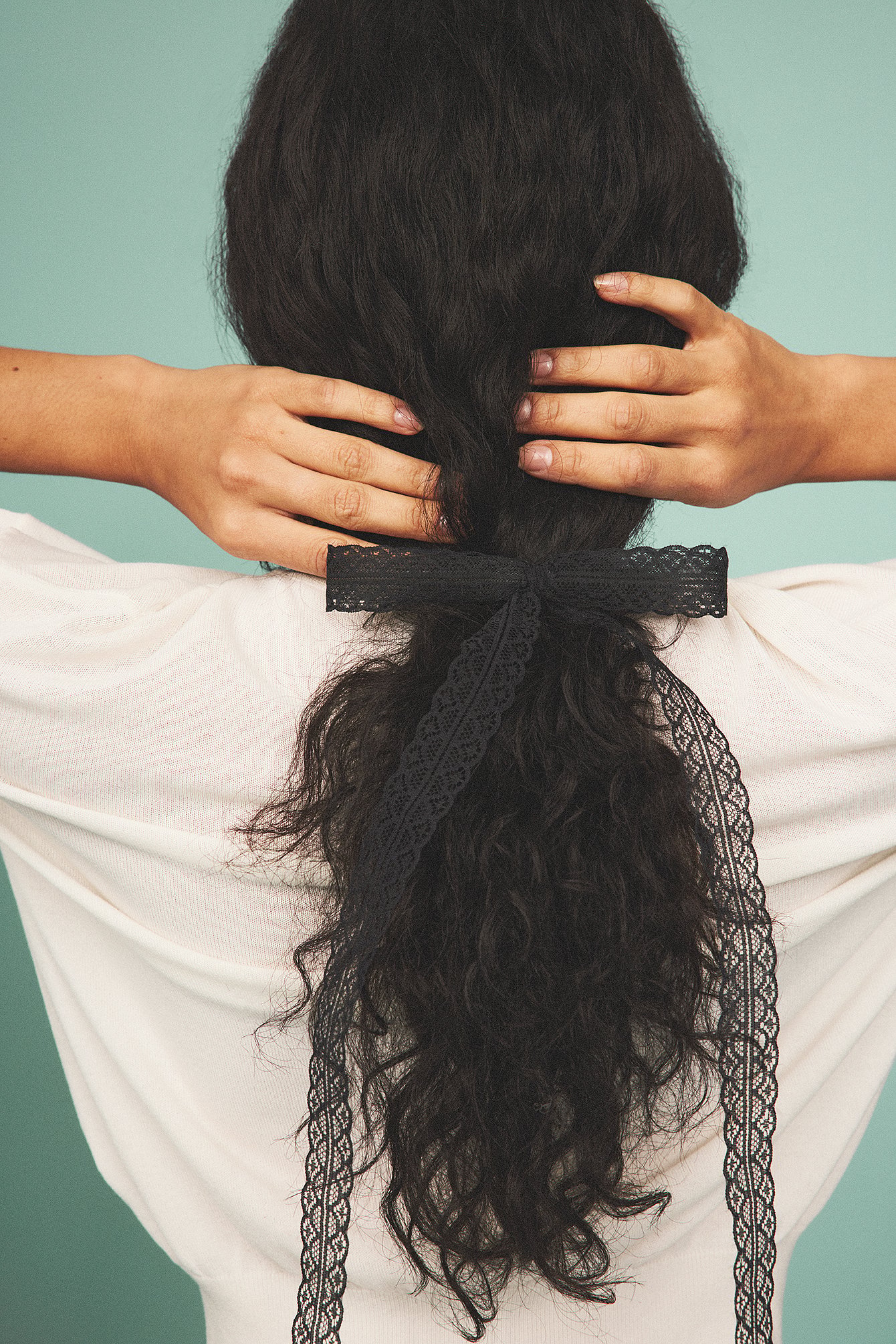Kleines Haarband aus Spitze