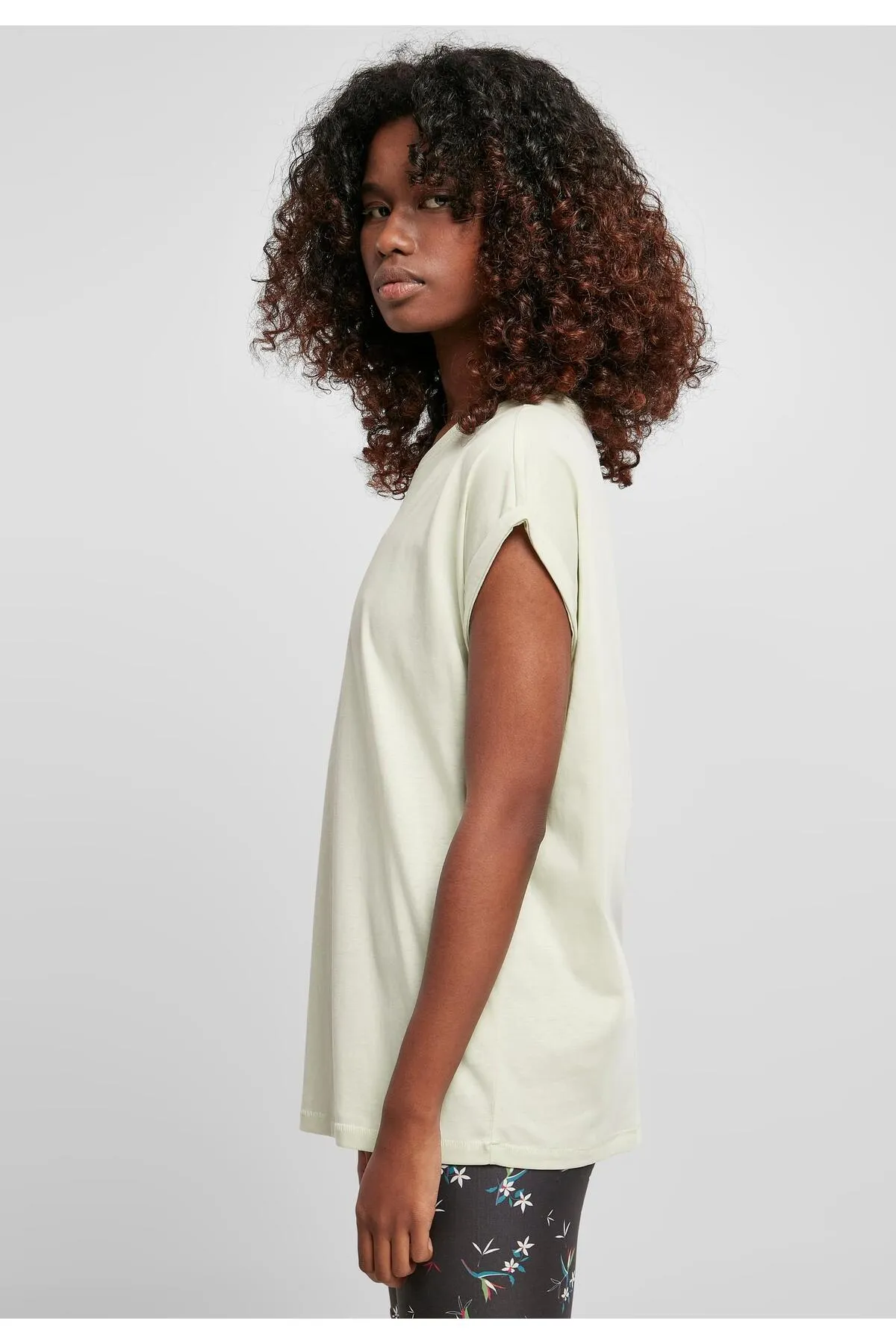 Urban Classics  Damen T-Shirt mit verlängerter Schulterpartie für Damen