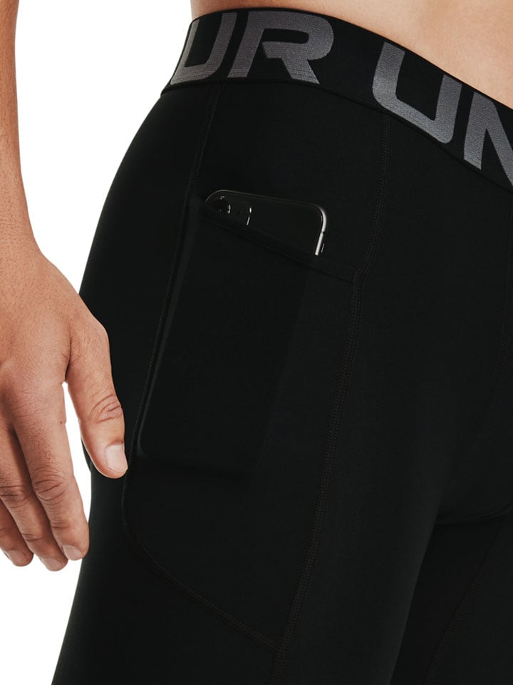 Under Armour Funktionsshorts in Schwarz günstig kaufen