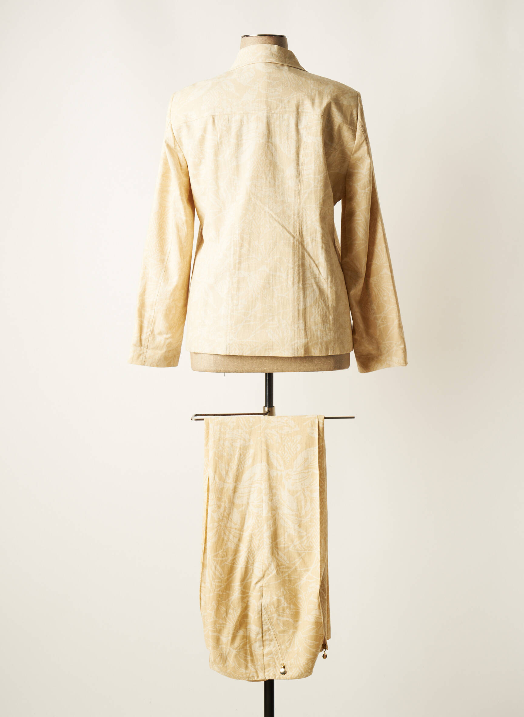 Le Temps D Havrey Ensembles Pantalon Femme couleur beige
