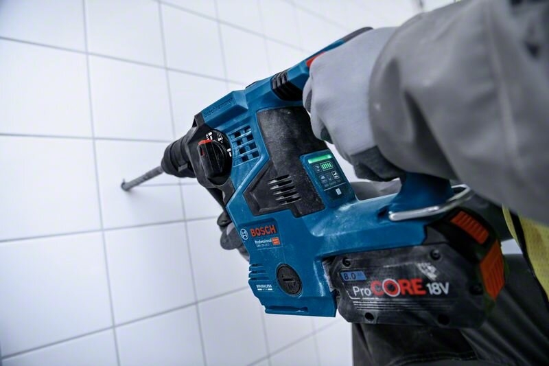 Bosch Blue 0611920001 GBH 18V-28 C Kombihammer 18V (ohne Akkus und Ladegerät in L-Boxx)