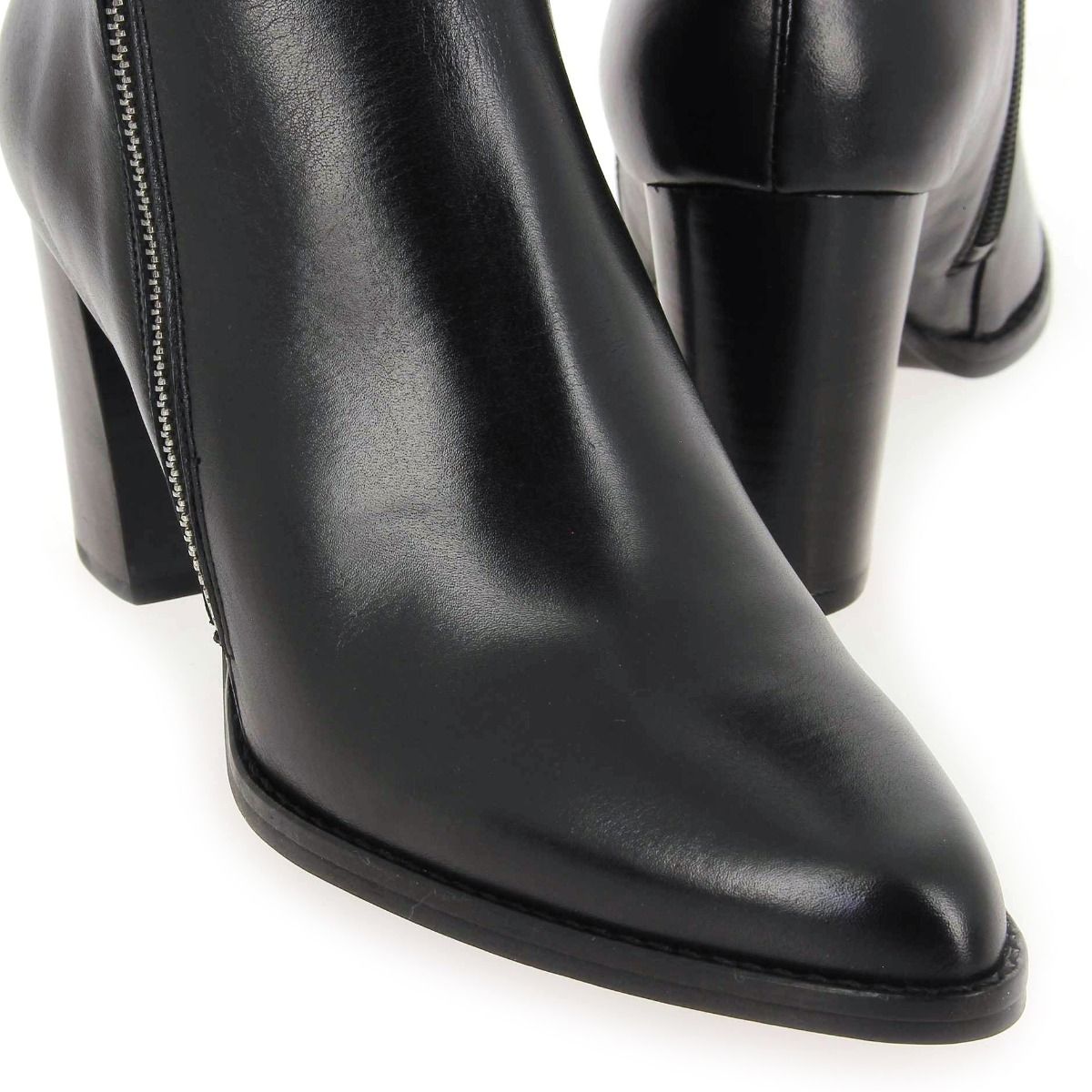 Myma  6913 - Noir