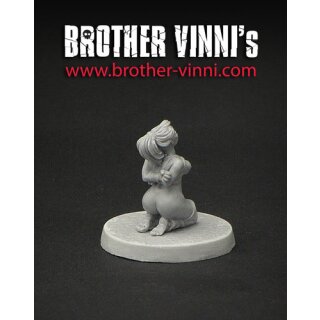 Woman in trouble (28 mm)