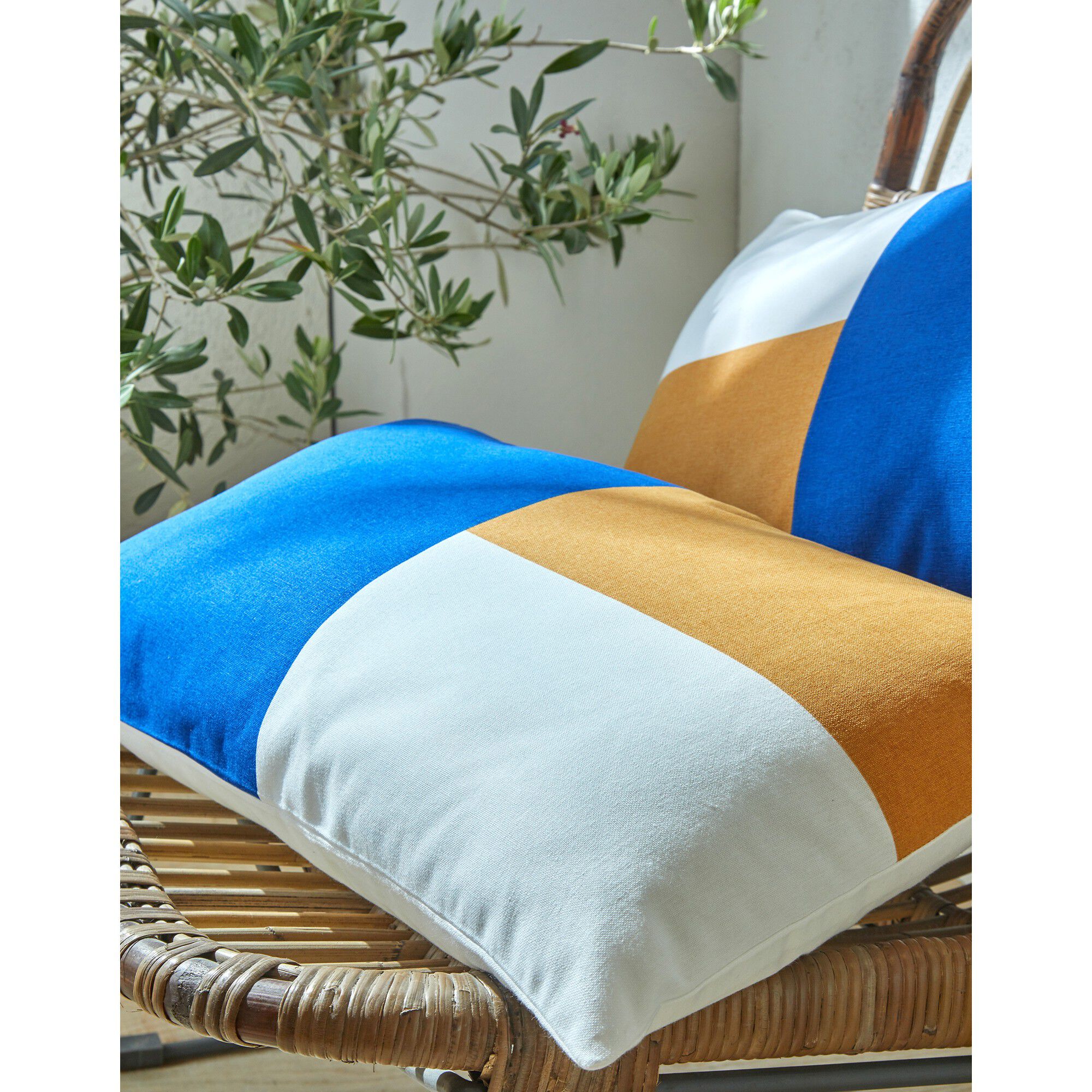 Housse de coussin colorblock, collection Ninole
