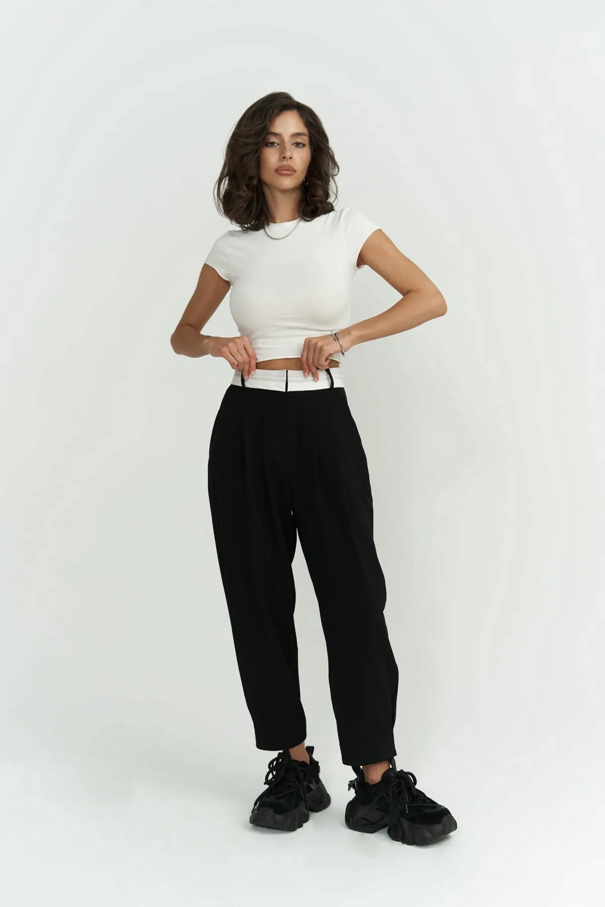 MAİ COLLECTİON  Hose - Schwarz - Straight