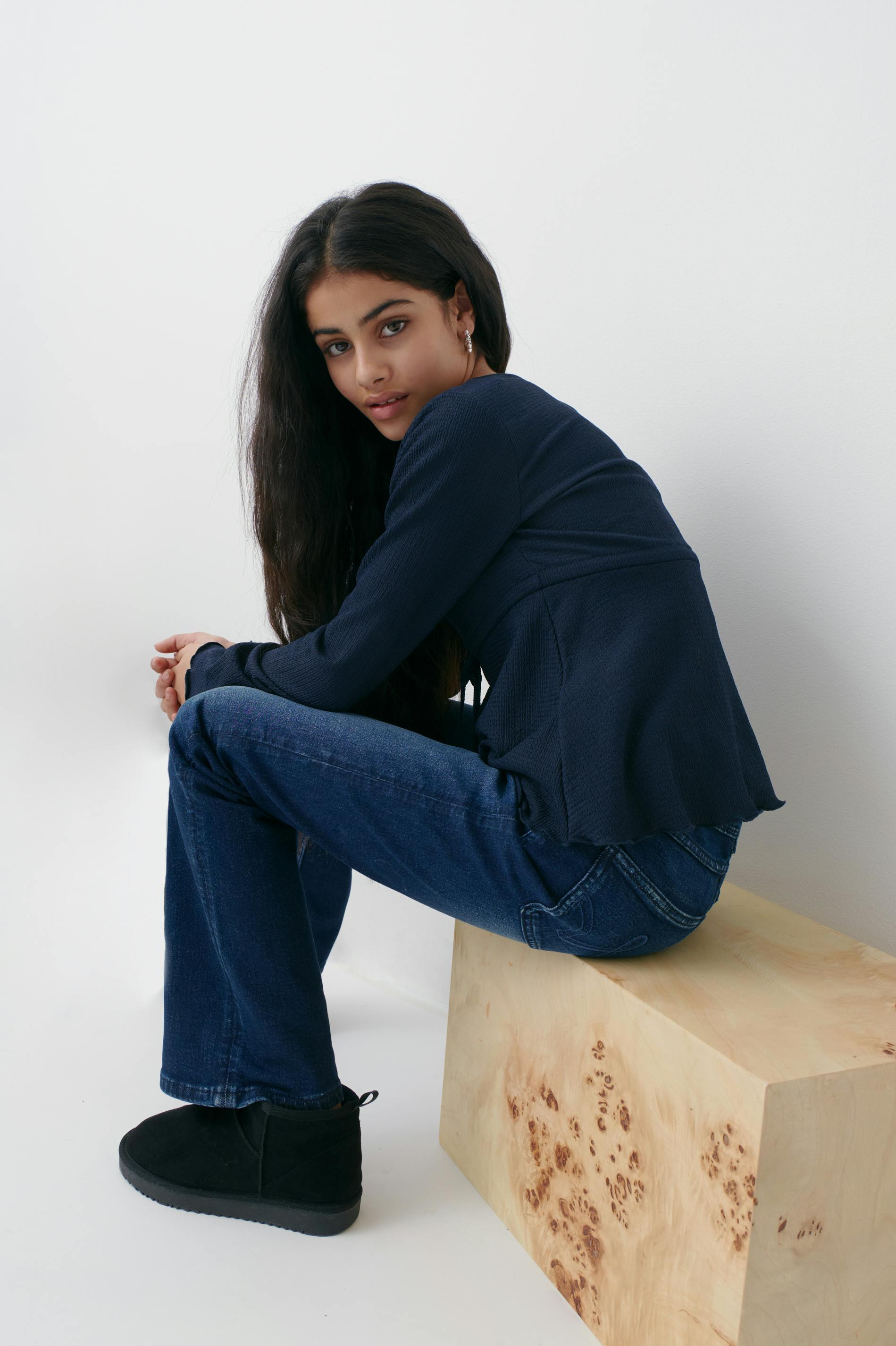 Y scandi tie top