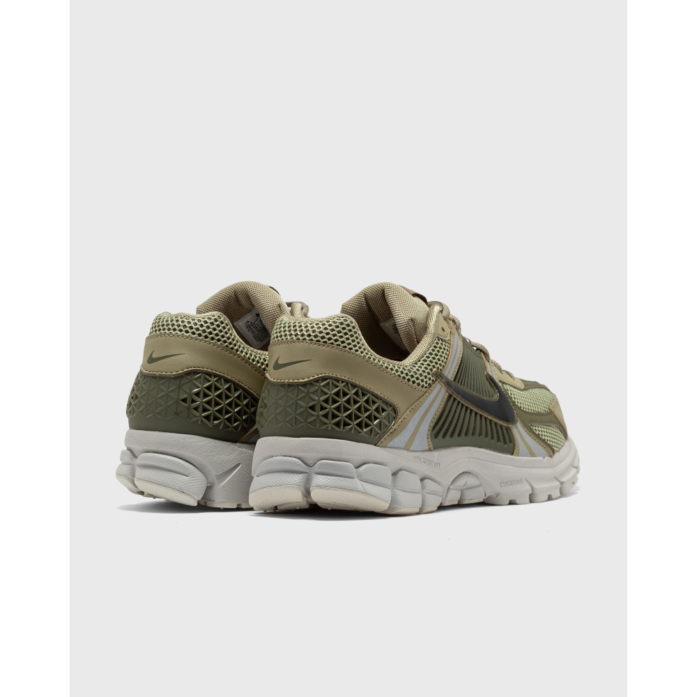 Nike Zoom Vomero 5 FJ1915-200 / grün