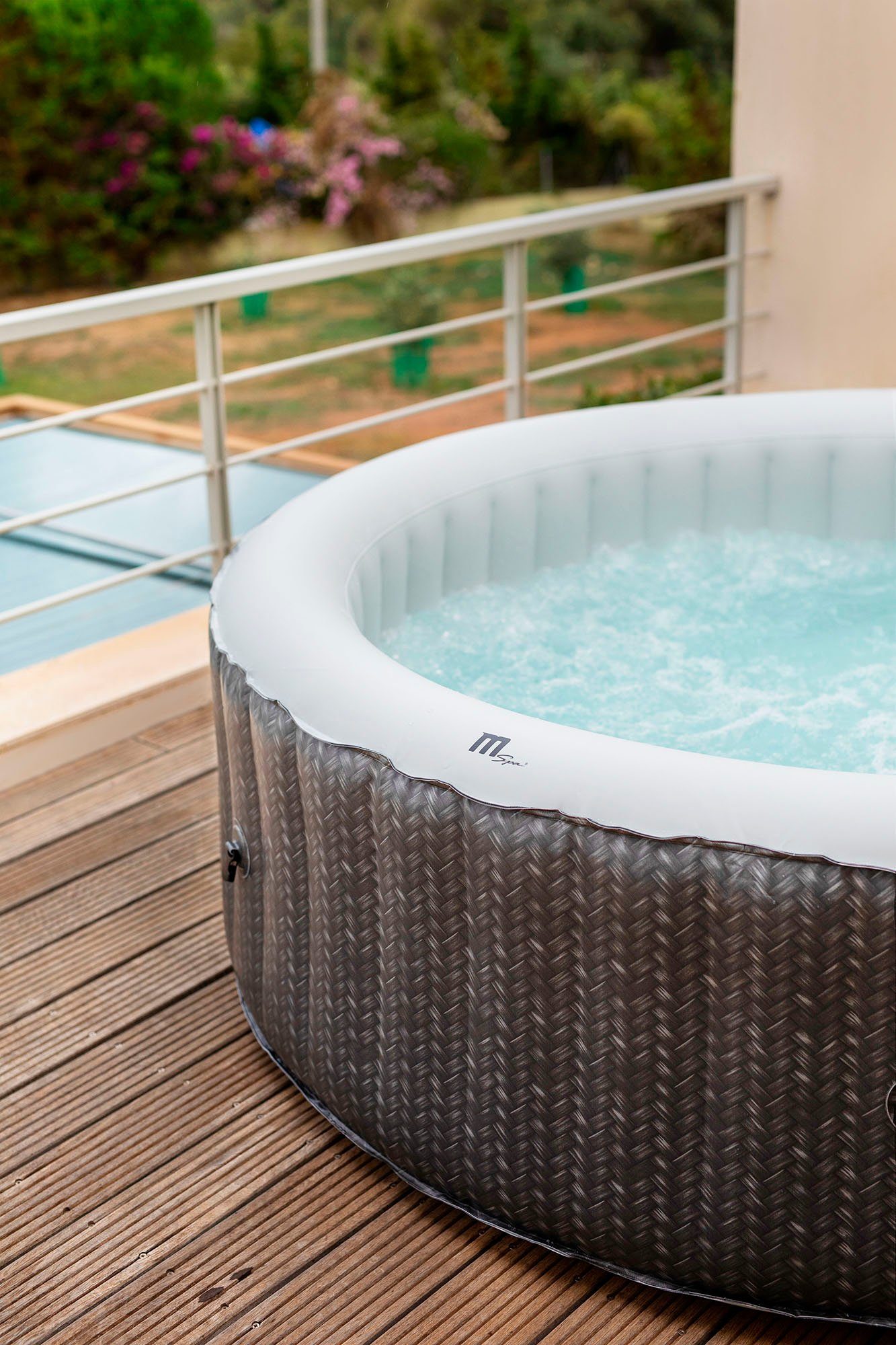 mSpa Whirlpool OTTOMAN, Ø: 204 cm, mit Abdeckplane und Fernbedienung