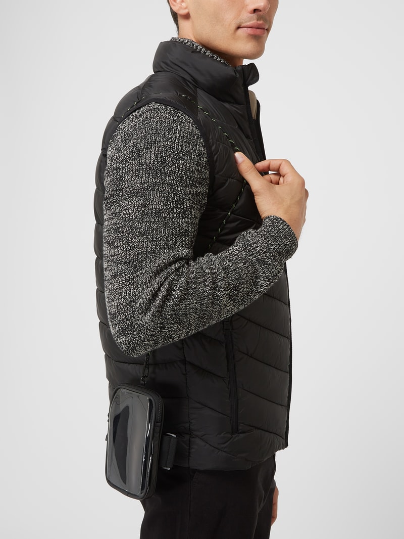 Handytasche mit abnehmbarem Gurt in schwarz