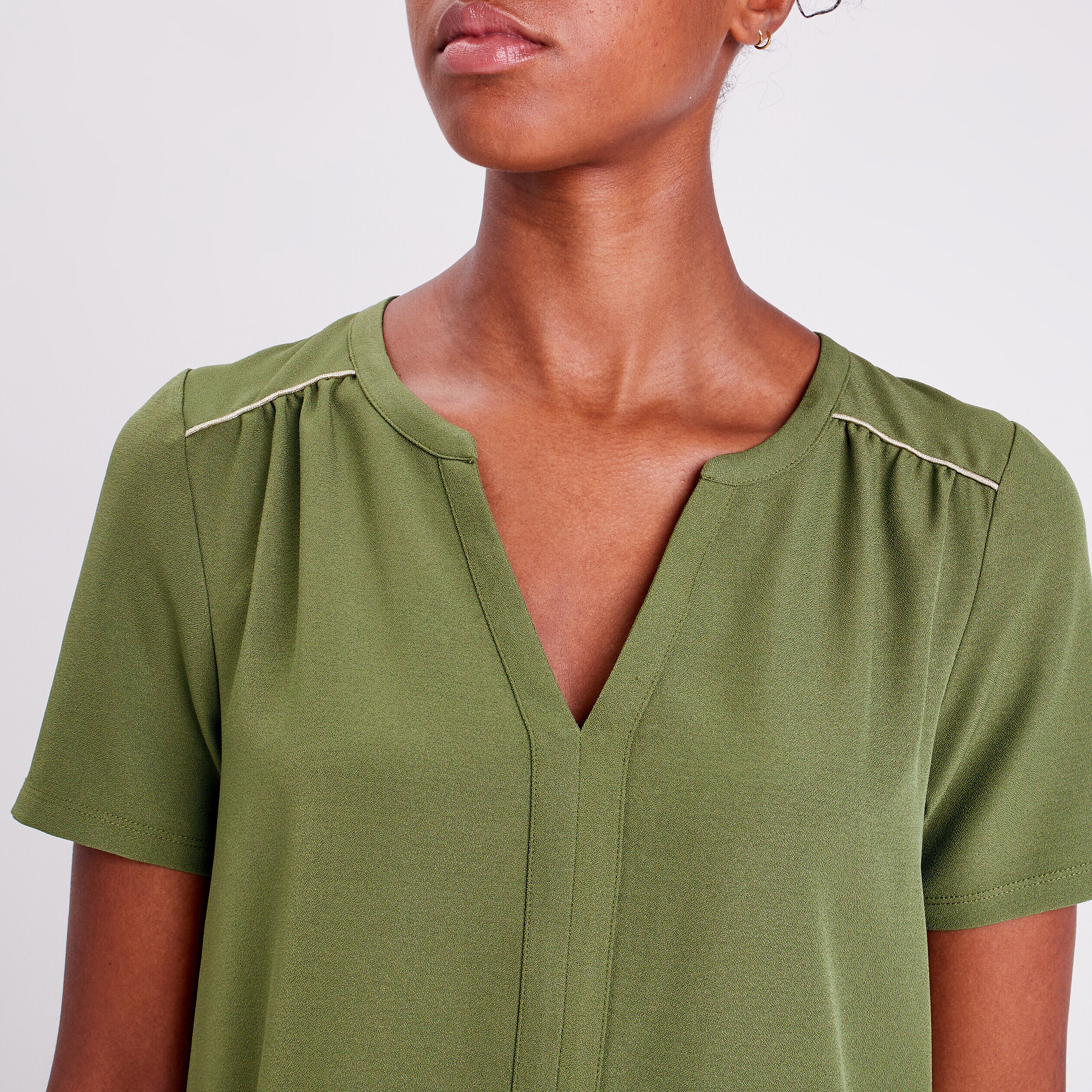 T-shirt manches courtes vert kaki femme | Cache Cache
