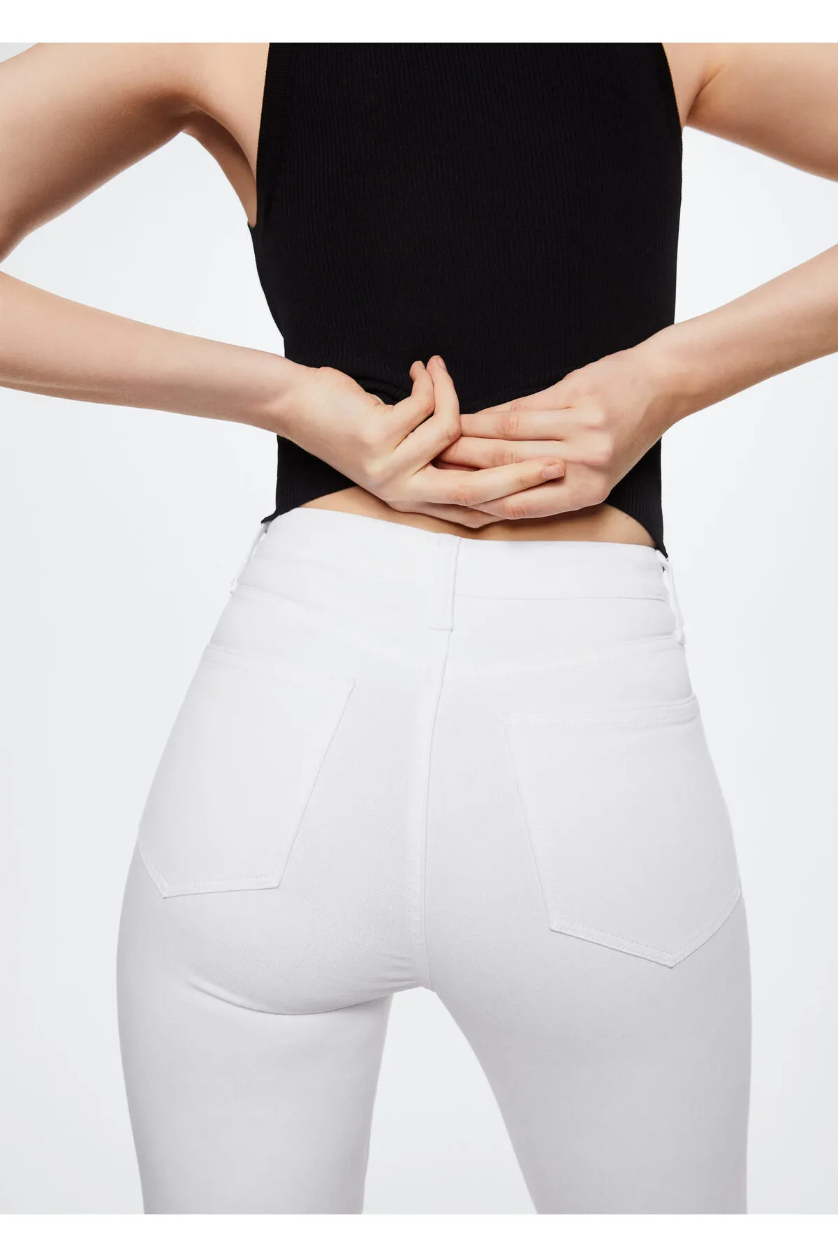 MANGO  Weiße Damenjeans 37040353