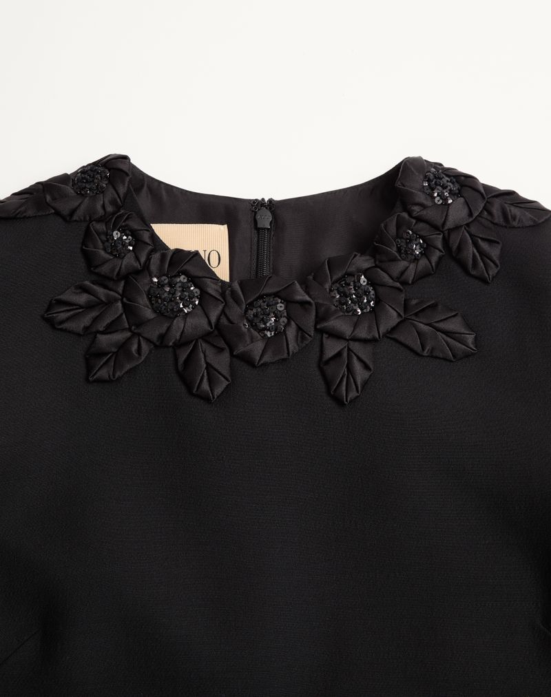 Vestido curto de crepe bordado de alta costura