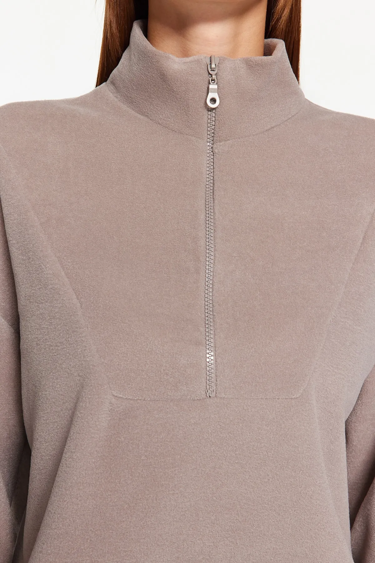Trendyol Collection  Strick-Sweatshirt mit Reißverschluss in Stein