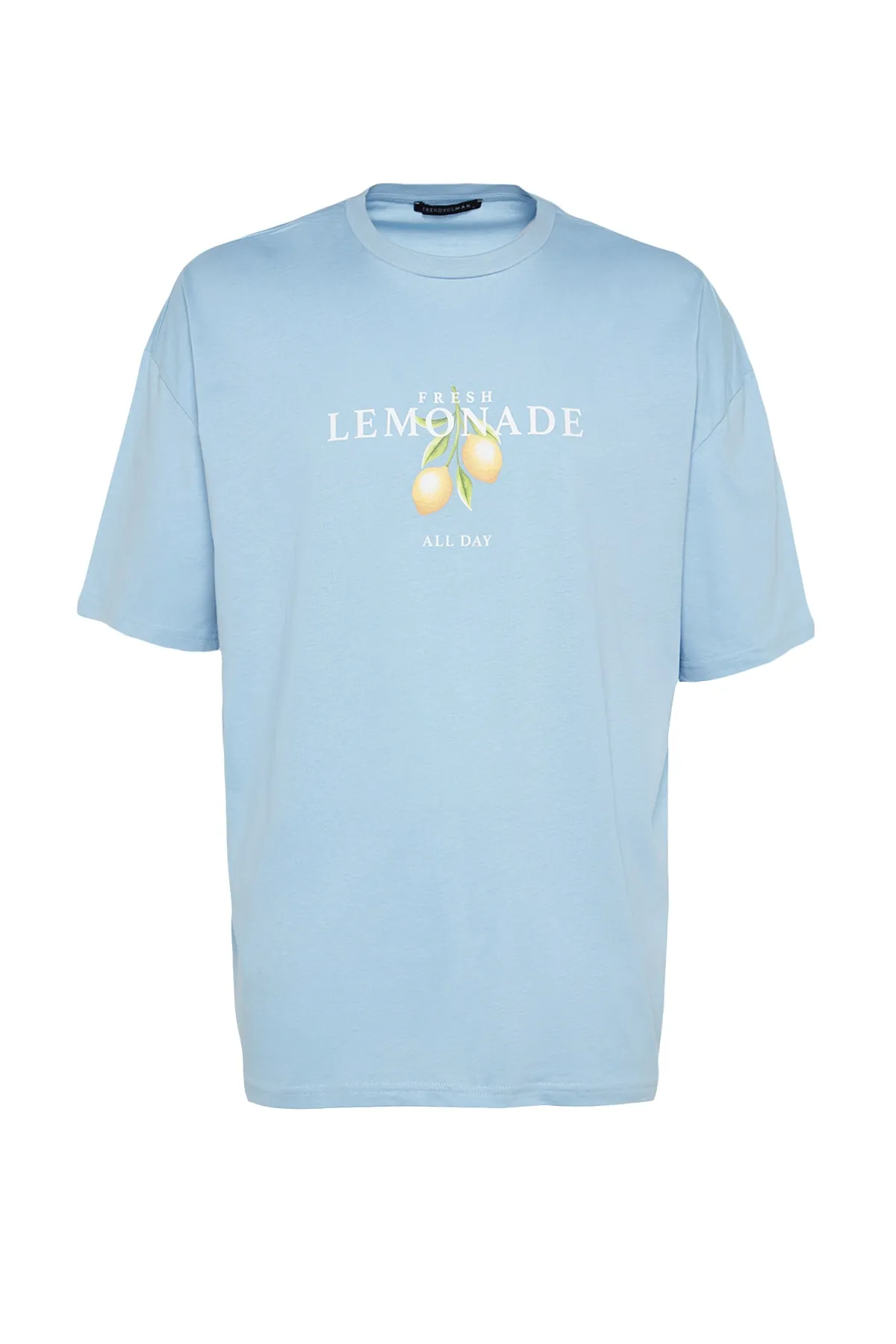 Trendyol Collection  Hellblaues Unisex-T-Shirt in Übergröße/Weitschnitt mit Rundhalsausschnitt und kurzen Ärmeln, bedruckt TMNSS23TS00089