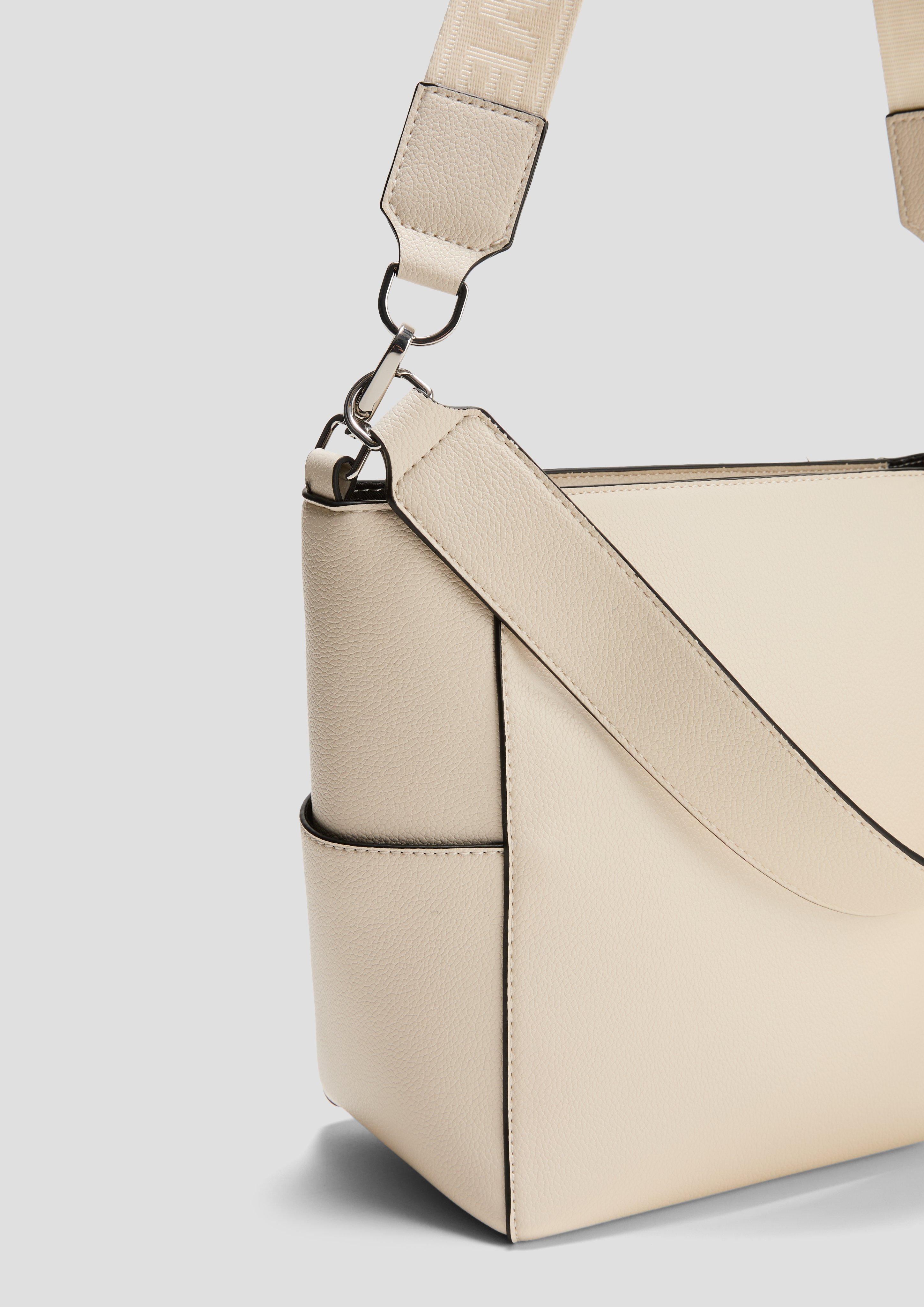 Shoulder Bag mit Logo-Schultergurt  2141328-8013