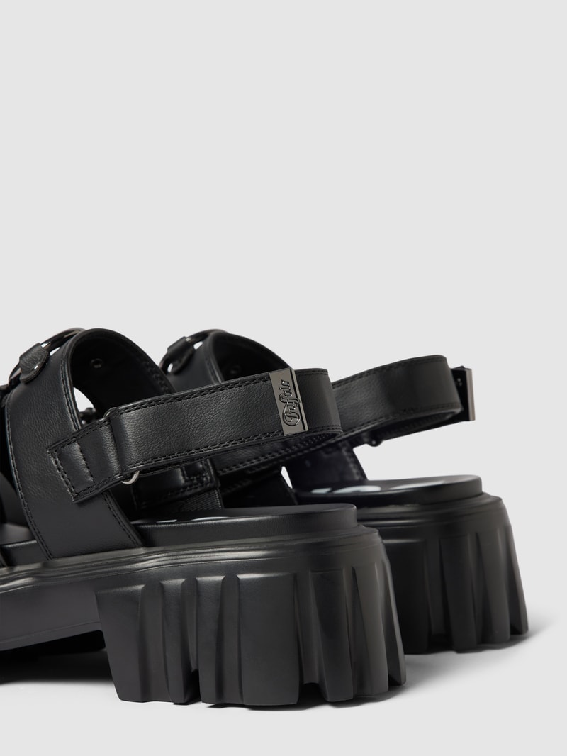Sandalen mit Plateausohle in schwarz