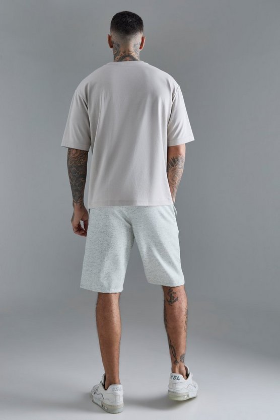 Tall strukturierte Shorts mit Naht-Detail