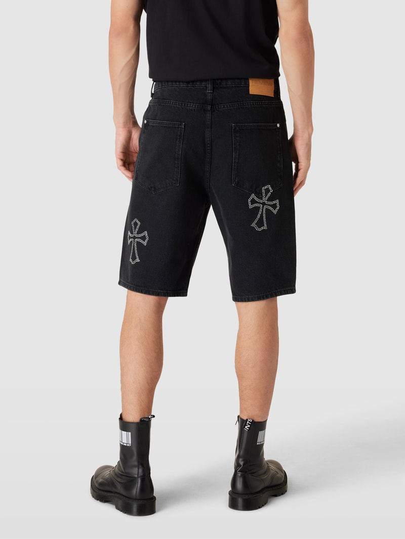 Jeansshorts mit Strasssteinbesatz in schwarz