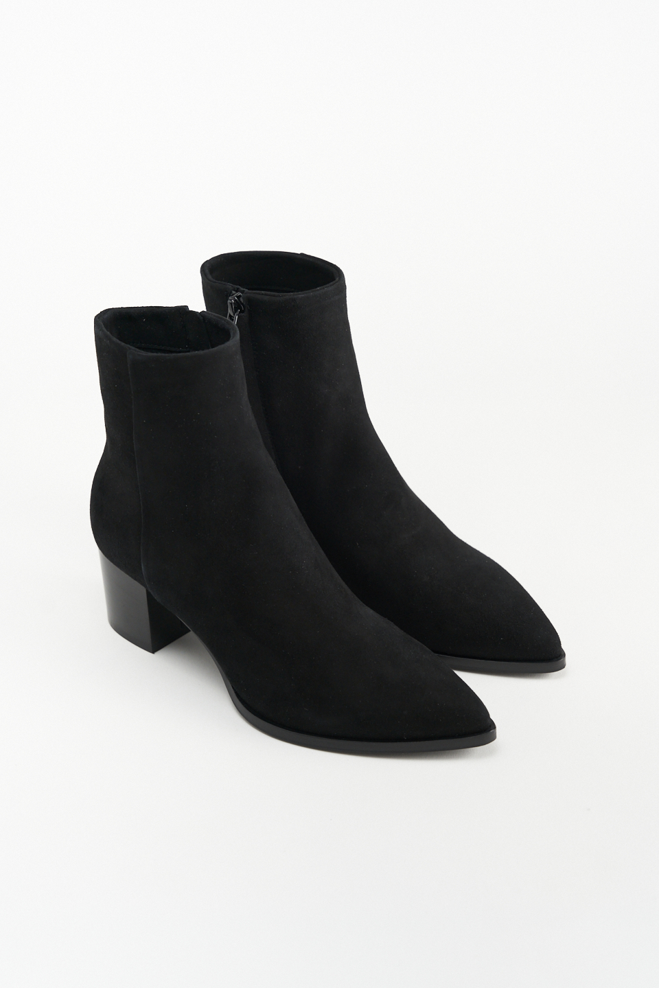 WG2 suede black