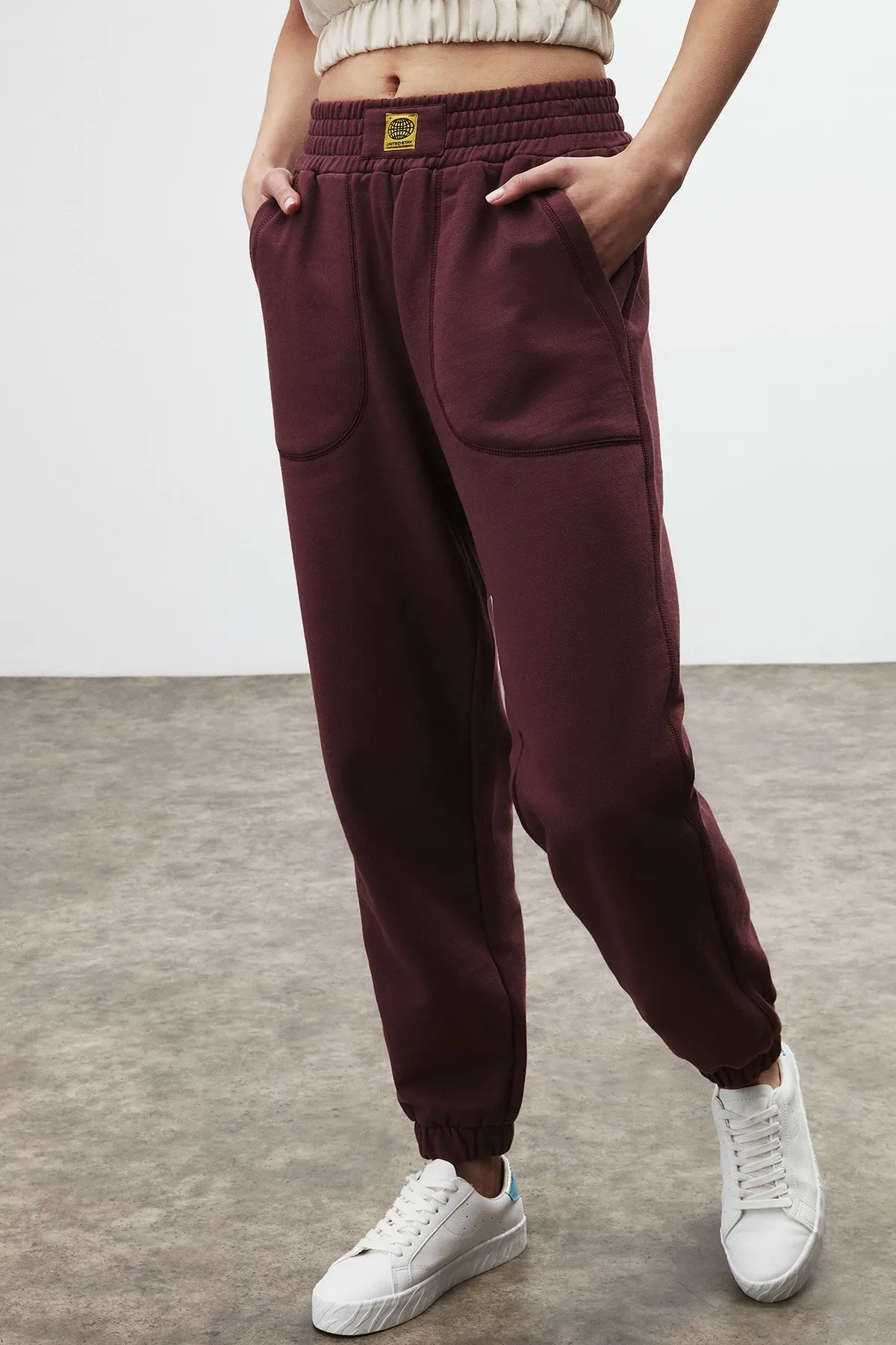 GRIMELANGE  Dahlia Relaxed Claret Red Jogginghose