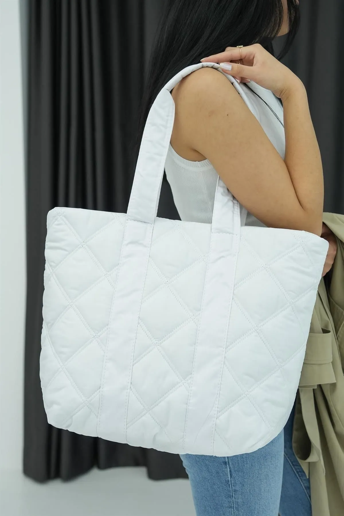 Madamra  Weiße Pufftasche für Damen mit Steppmuster
