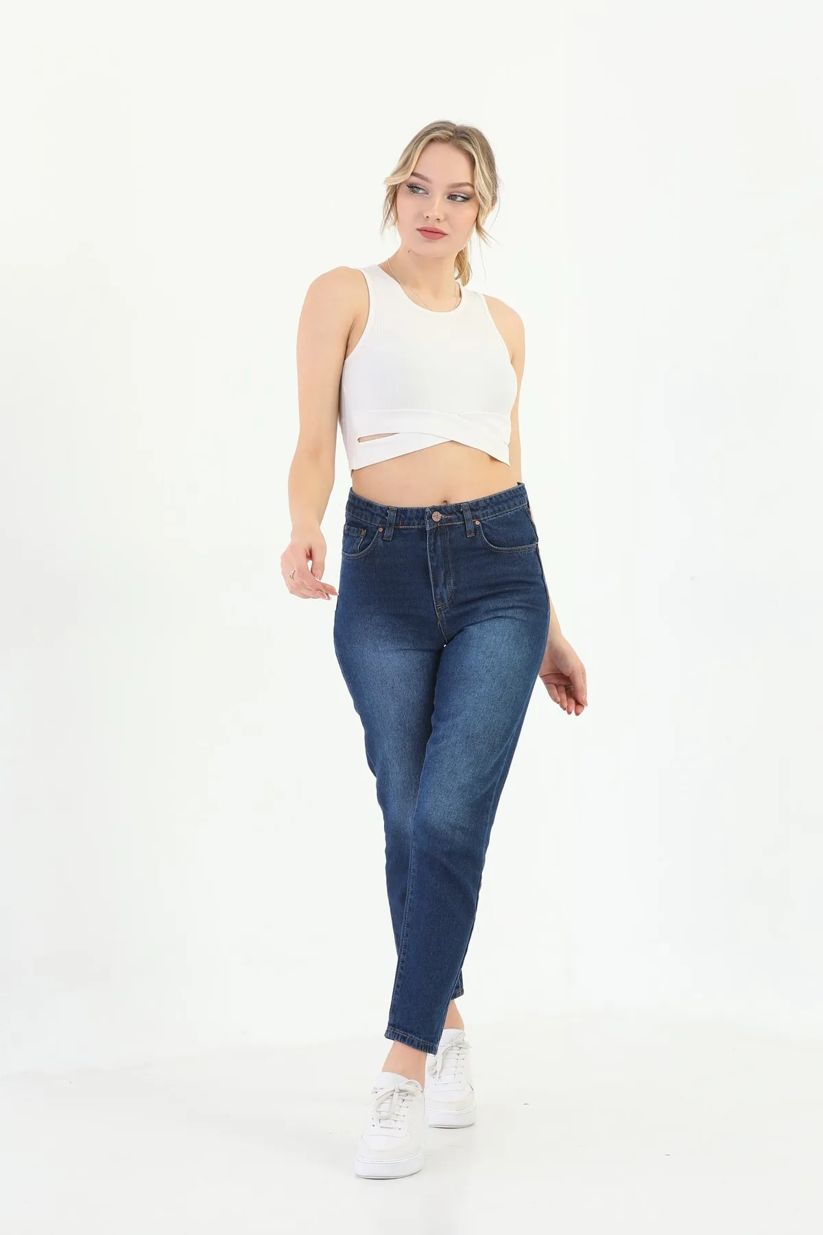 BİKELİFE  Marineblaue Mom-Jeans mit hoher Taille und schmalem Bein