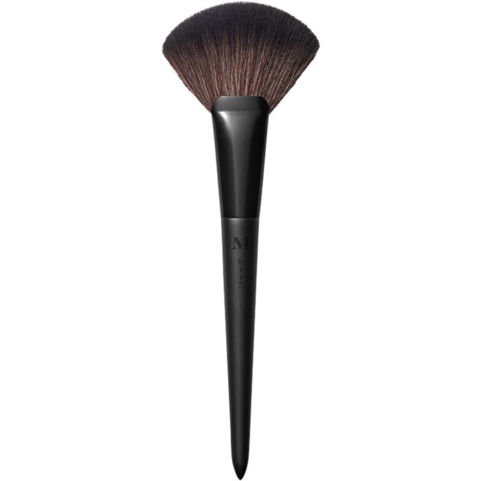 Fluffy Fan Powder Brush V112