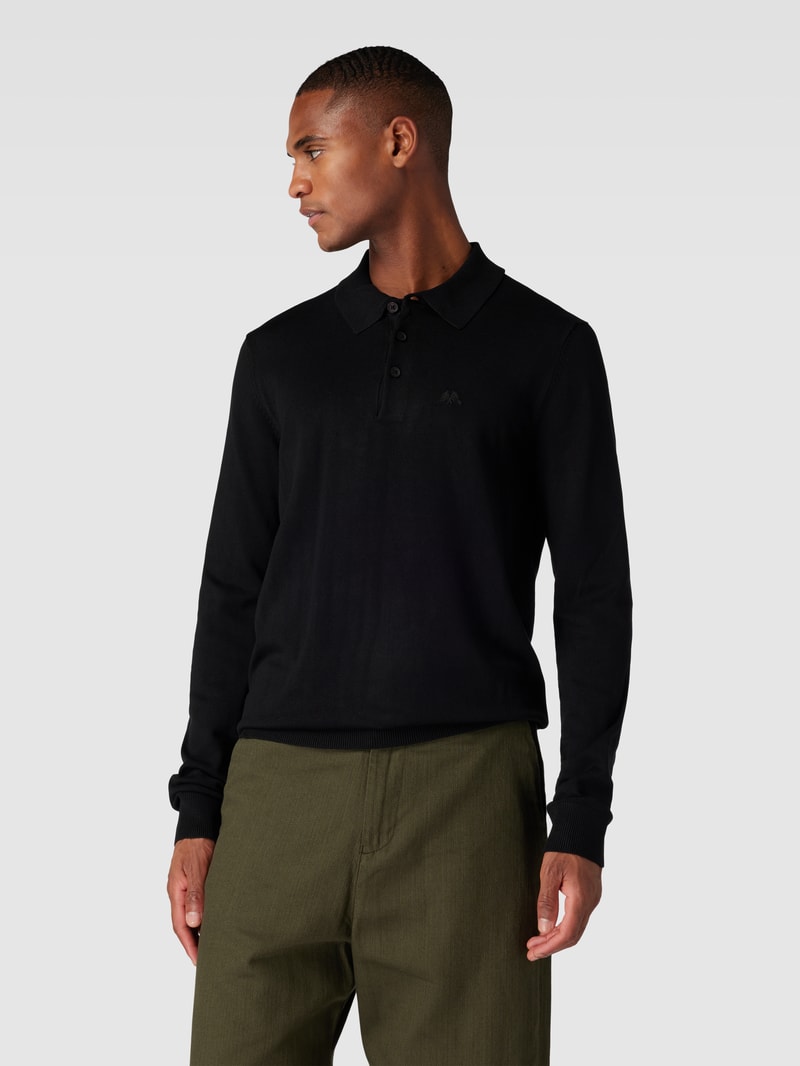 Strickpullover mit kurzer Knopfleiste in schwarz