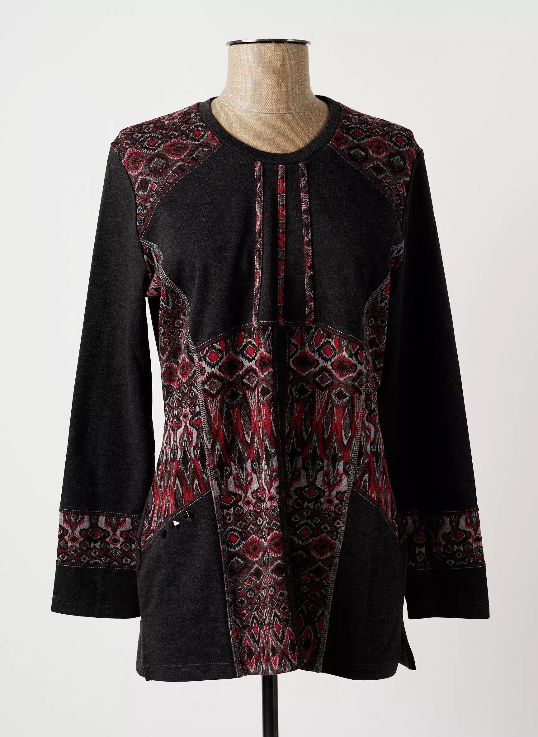 Guy Dubouis Tshirts Femme couleur gris