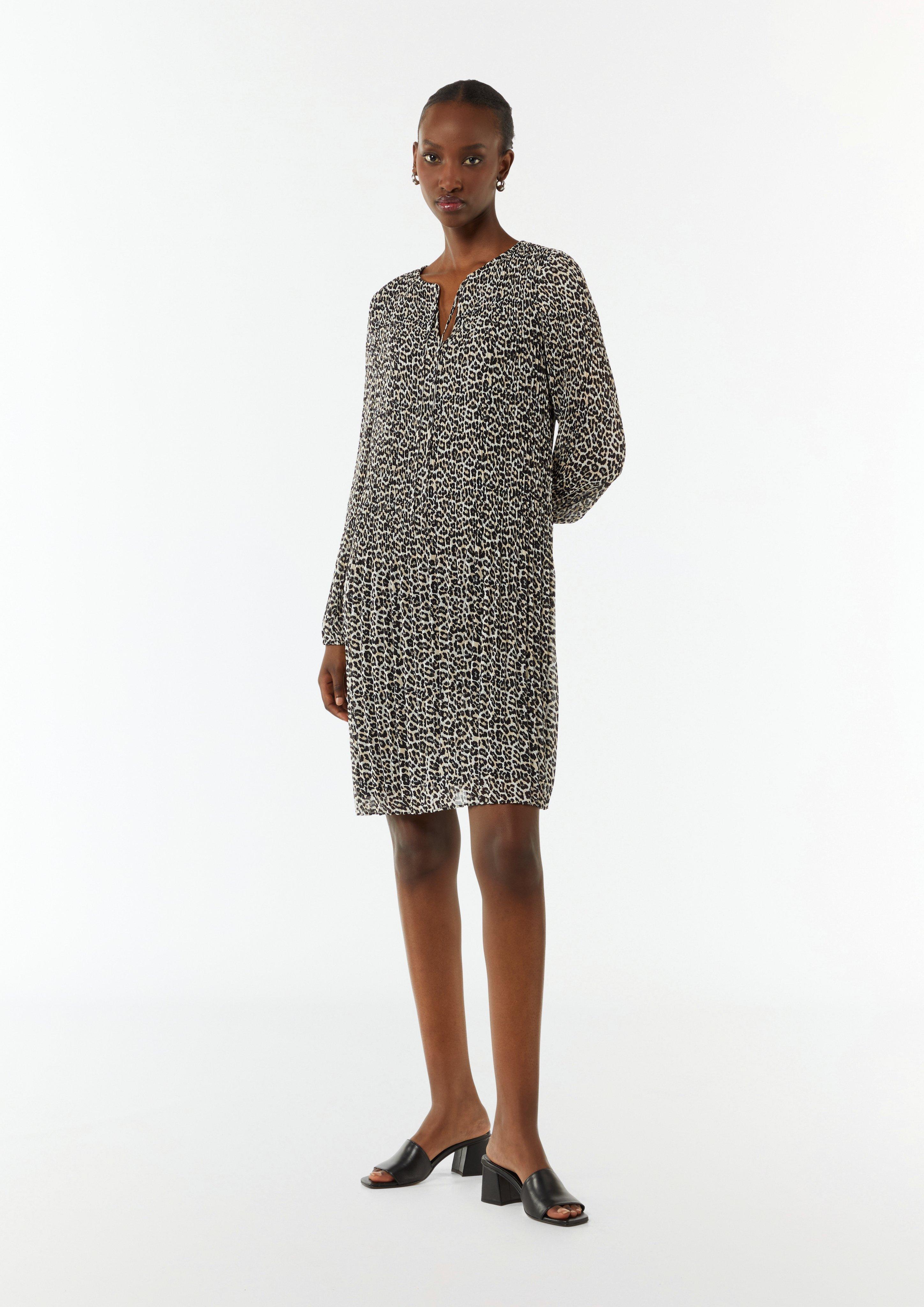 Plissiertes Chiffon-Kleid mit Leo-Print - beige