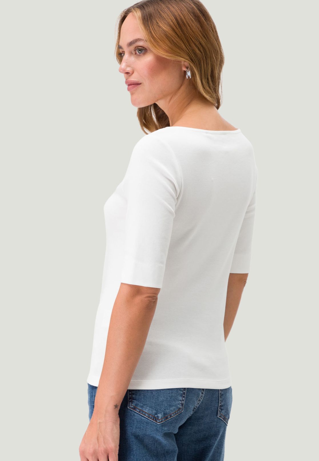 Shirt mit U-Boot Ausschnitt