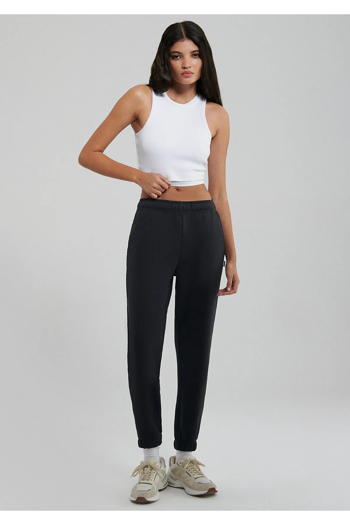Mavi  Schwarze Basic-Jogginghose 1600823-900
