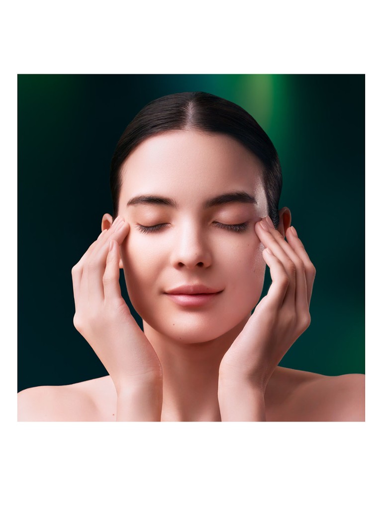 Shiseido Future Solution LX Legendary Enmei Ultimate Brilliance Eye Cream - creme para olhos