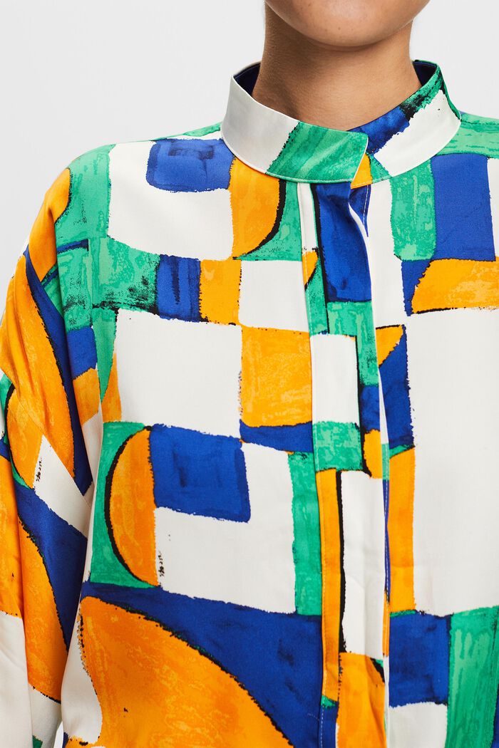 Satinbluse mit geometrischem Print
