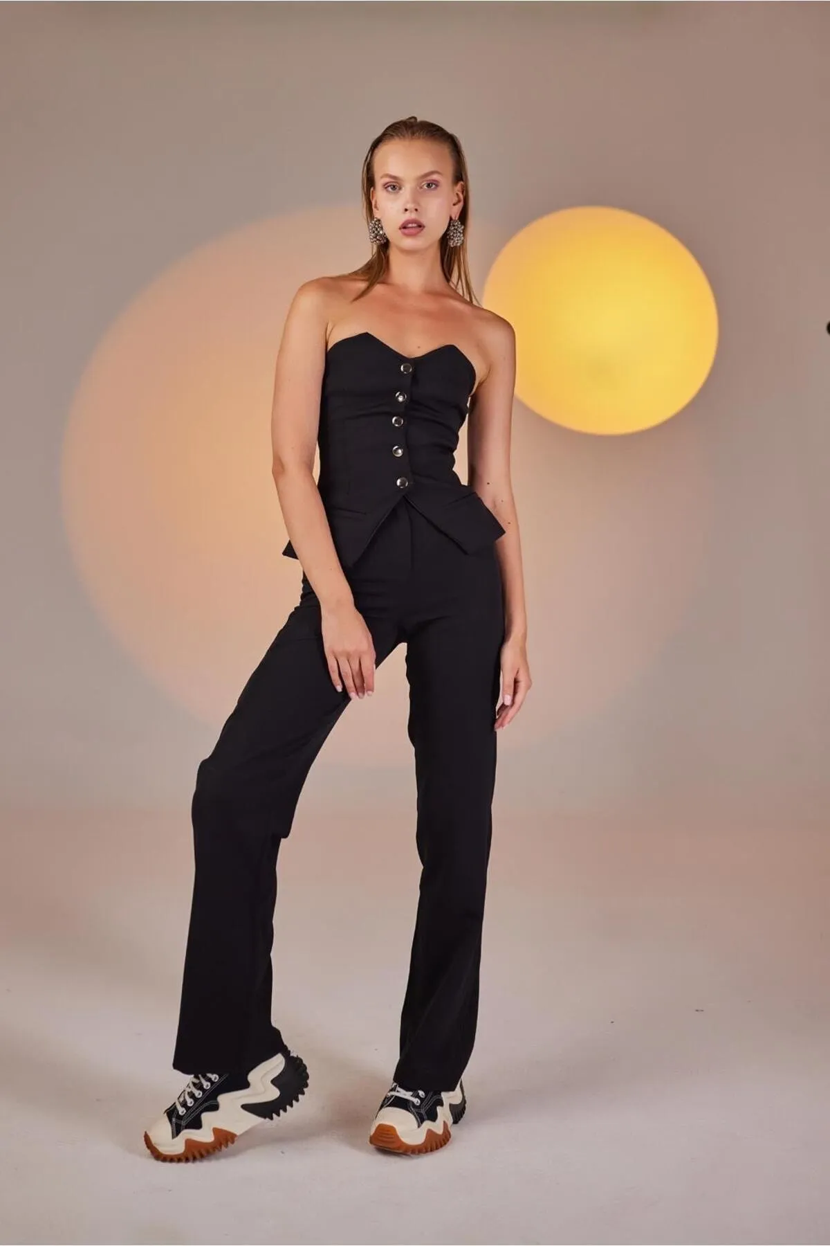 HOLLY LOLLY  Panky-Hose aus Stoff mit hoher Taille und Knopfverschluss in Schwarz