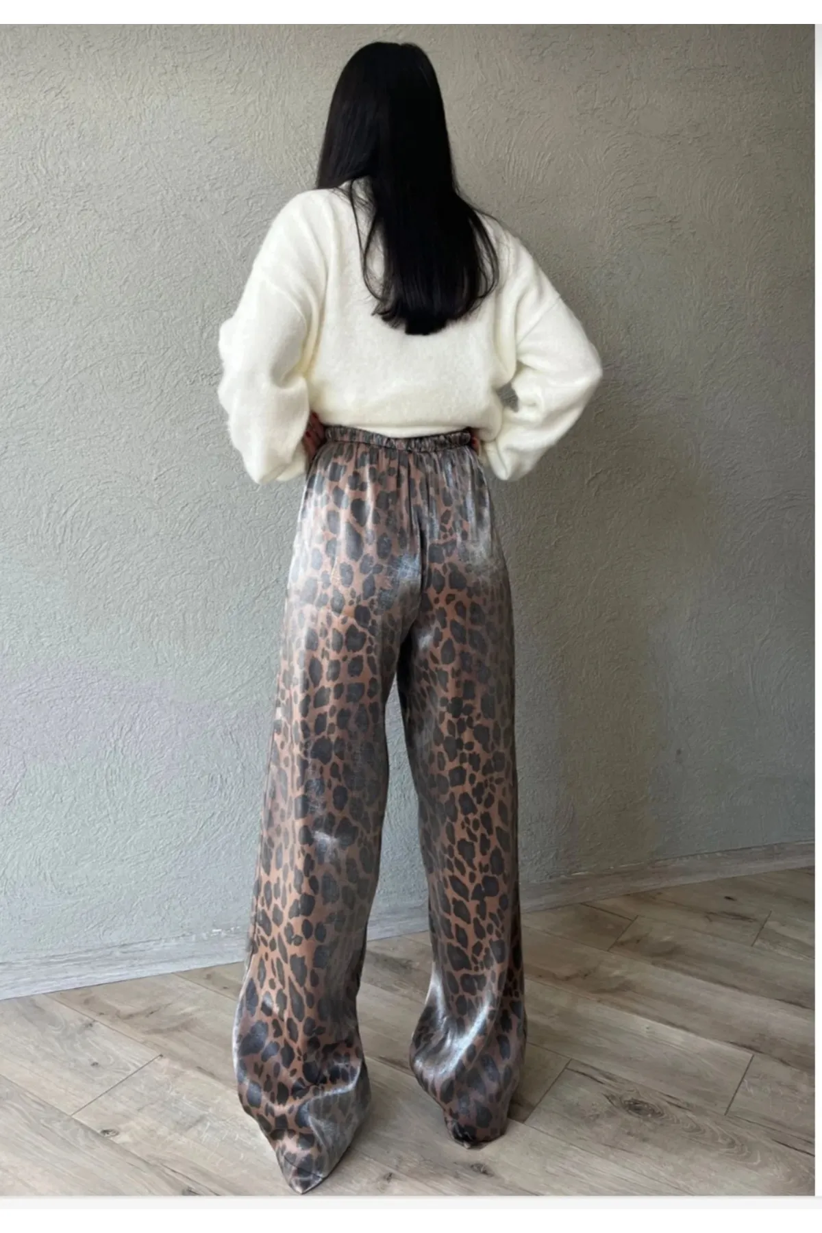 Funda Özbek  Hose - Braun - Loose