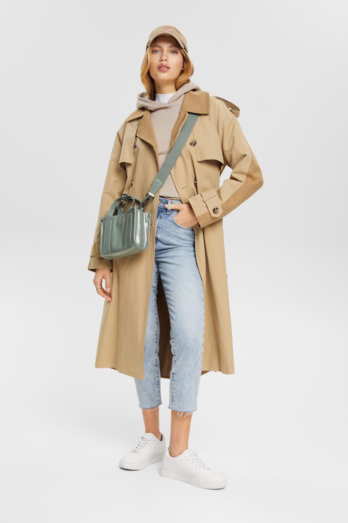 Super-High-Rise-Jeans mit ausgefranstem Saum