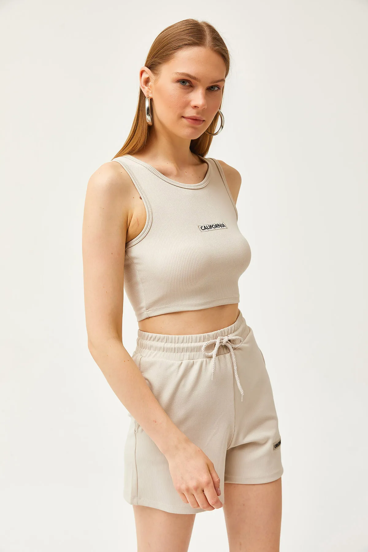 Olalook  Damen-Lycra-Shorts-Anzug mit Steinstickerei TKM-19000275