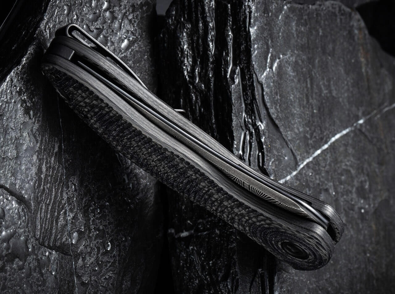 Synergy 3 Damascus G10 CF Black Trailing Point